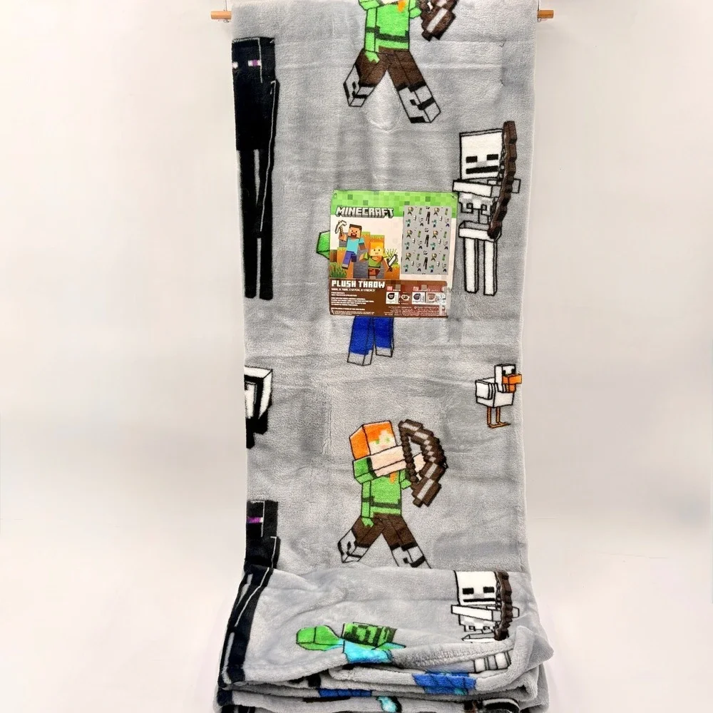 Minecraft Plush Throw Blanket Gray 46x60 Alex Steve Enderman Skeleton Zombie